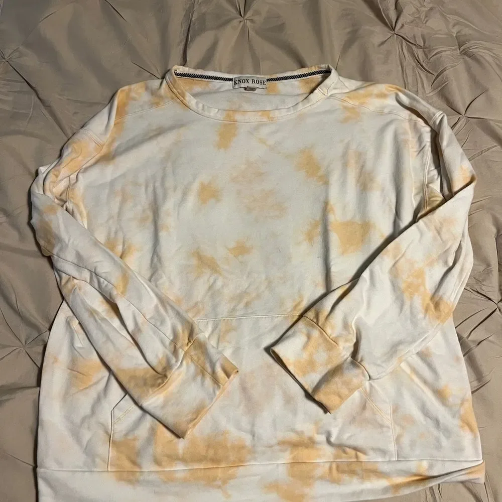 Tie-Dye Long Sleeve Sweatshirt
